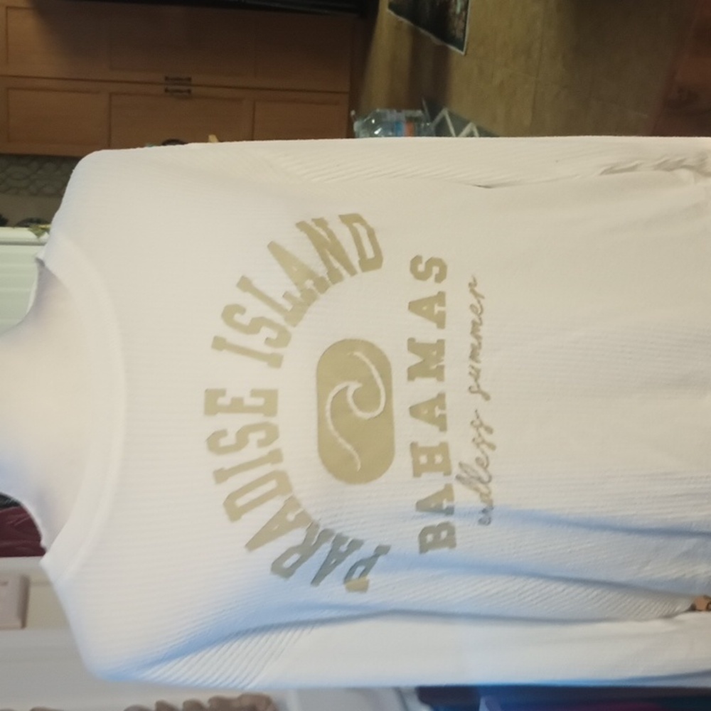 A Ocean Drive White Paradise Island Bahamas Light Sweater Size M